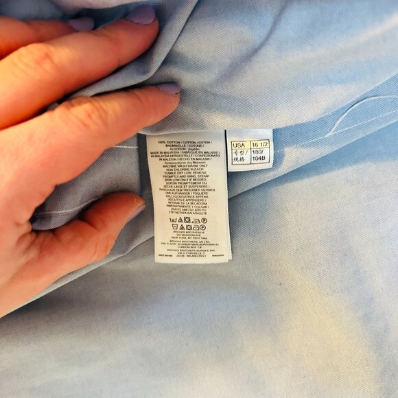 Brooks Brothers Regent Fit Original Polo Shirt Mens Size 16.5 34 Blue Chambray - Picture 6 of 8